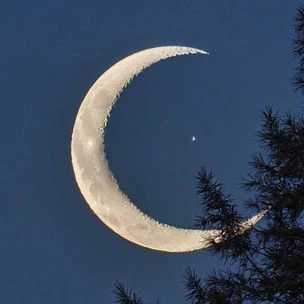 The waning crescent and reflective luck